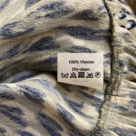 Madewell Patterned Peplum Blouse with Pleating Details - Picture 5 of 5